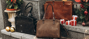 Elegant Leather Gifts for Her – Handcrafted Beauty That Lasts