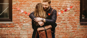 Top 5 Personalized Leather Gifts for Him This Valentine’s Day